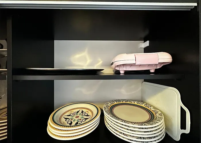 Po04- 1 Quarto Ao Lado Shop. Atlantico C/ Garagem